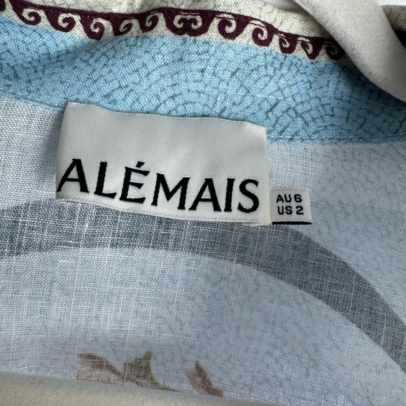 Alemais cover up - Picture 3 of 5